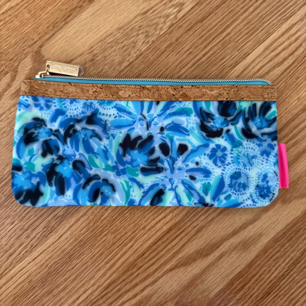Lilly Pulitzer Iris Blue High Maintenance Pencil Pouch Cosmetic Makeup Bag NWoT